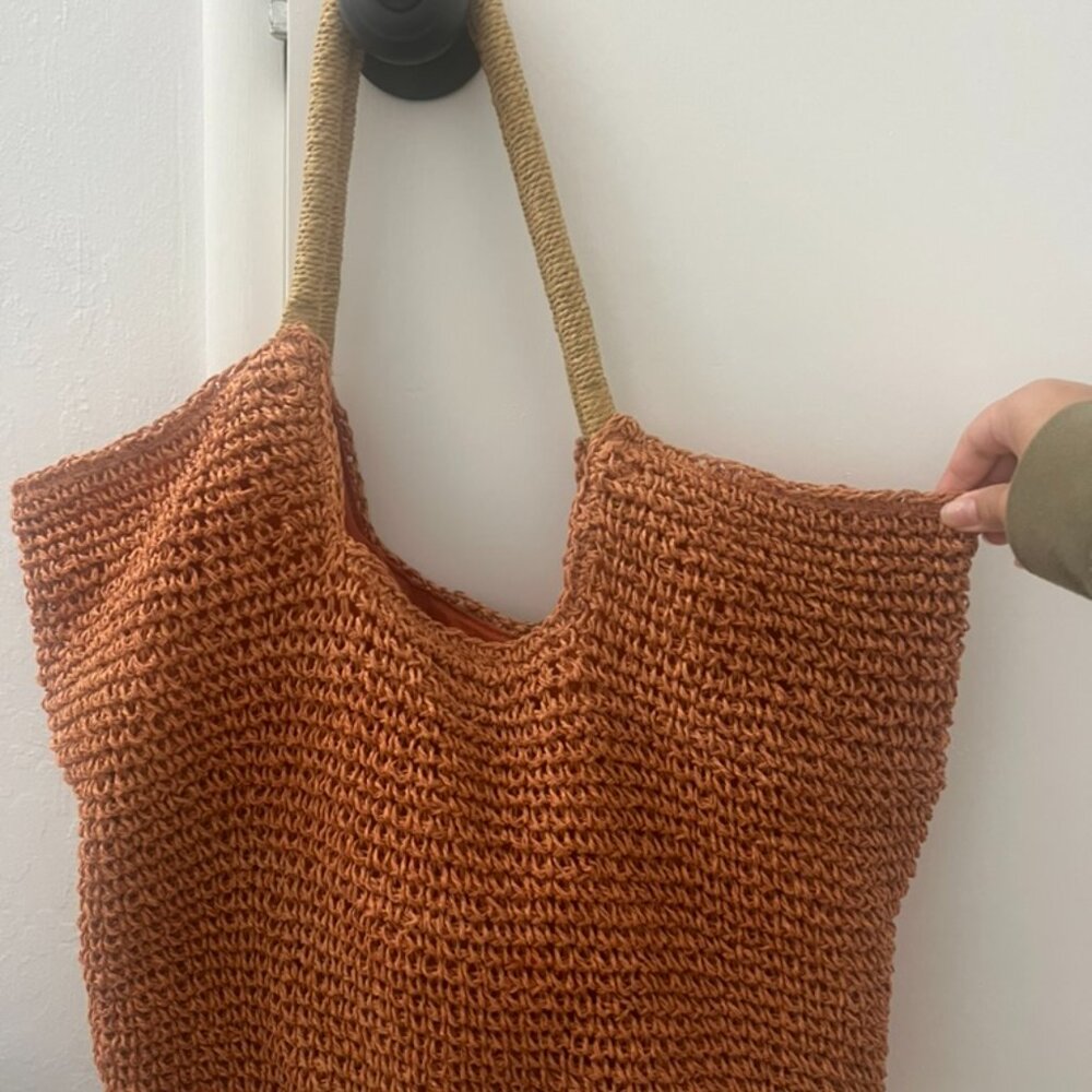Orange Rattan - Picture 3 of 3